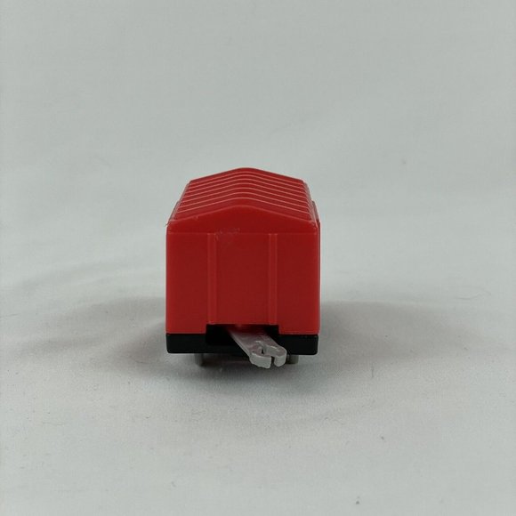 Thomas & Friends Train Trackmaster Motorized Engine 2009 Mattel Blue w/Red Car - Picture 9 of 13